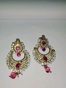 Combo Offer (1: STONE Earrings)(2: Stone Back Clip)(3: White CLETURE)(4:Mangal Sutro)