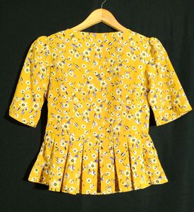 💥SALE! Yellow Floral Peplum Top