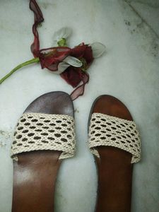 Flat Sandal