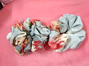 Scrunchies♥️