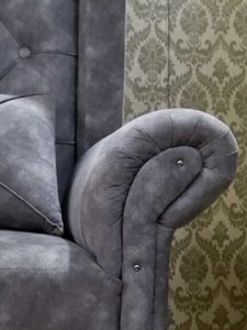 Elegant Showpiece