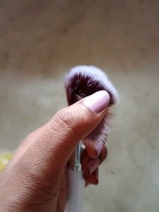 Makeup Brush - Foundation or Powder