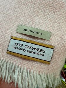 Burberry Cashmere/Pashmina Scarf 😍