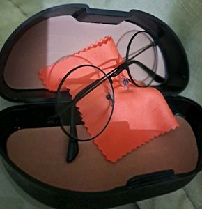 Men Black TR-90 Round Sunglasses