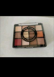 Eyeshadow Palette