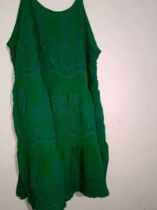 green traditional cute top 💚
