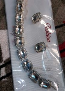 AD silver color nekles with tops