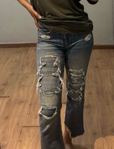 American Eagle High-Waisted Straight-Leg Jeans