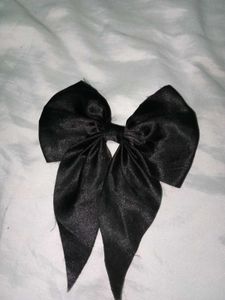Black Bow Hair Accessory