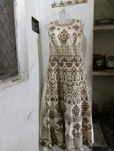 Beautiful Gown 😍 For Women