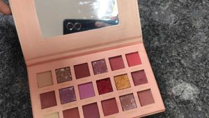 Nude Eyeshadow Palette