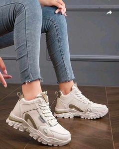 White Fashion Sneakers