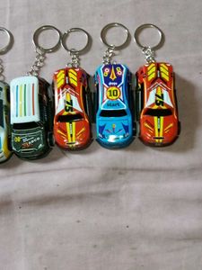 Excellent Seven Pieces Keychains