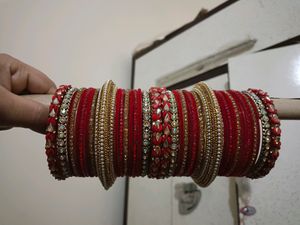 Red Chudiya Set With New