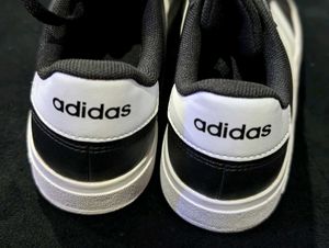 Original Adidas Grand Court 2.0 (Unisex)