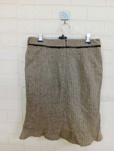 Elegant Skirt with Floral Detail