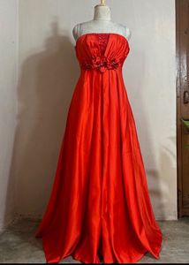 Stunning Red Evening Gown