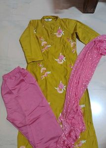 Embroidered Kurta Set