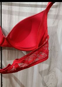 Combo of 2 Zivame Padded lace bra (Red and Light Blue)
