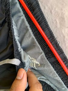 New Balance orignal with bill Black Shorts