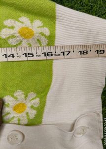 New Daisy Print Knit Cardigan