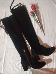 Knee Length Boots 🎀(SSS)