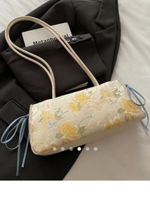 Savana bow shoulder bag