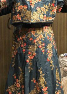 Mom&#39;s Beautiful Zari Work Lehenga Choli