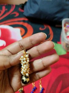 Earings