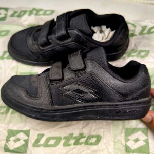 Lotto Black Velcro Sneakers For School Kuds