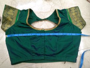 Green Designer Blause