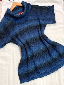B2G2 🎁Blue Knitted Top E