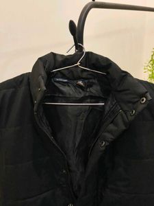 Sleeveless Padded Jacket