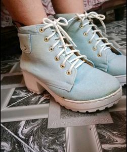 Whole Sale Price Hot boots 🔥 Like New