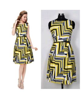 Women&#39;s Knee Length Dress