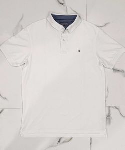 TOMMY HILFIGER WHITE TSHIRT