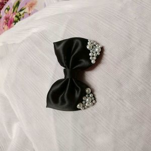 Pearl Embellished Hair Bows