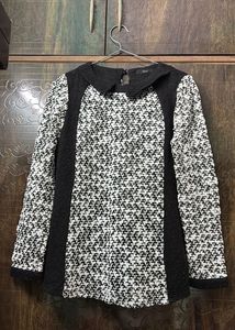 Black collar knitted or wool-blend winter top