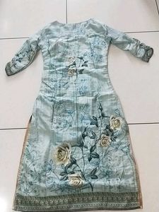 M Kurti And 2 Top