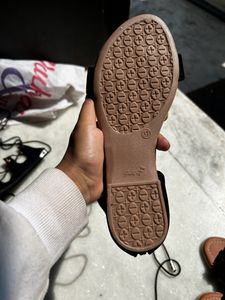 Women flat