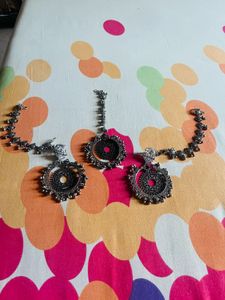 Mysuru Earrings With Maangtika