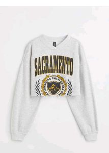 H&M Sacramento Crop Sweatshirt