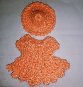 handmade woolen kanha ji dress.