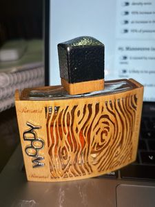 dubai perfume - sweet wood