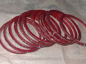 Red &amp; Gold Bangle Set