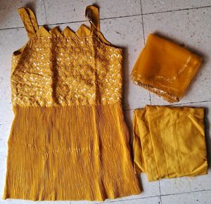 Yellow Kurta Set & Dupatta