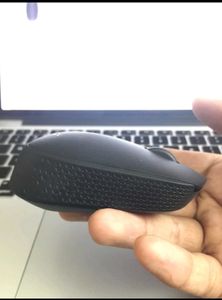 Logitech B170 Wireless Mouse with USB Receiver