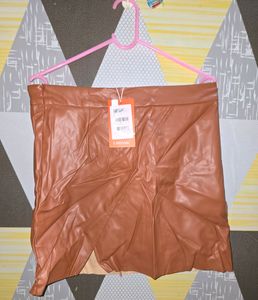 Urbanic With Tag Skirt S