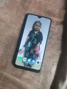 Realme 5 Pro + Free Display