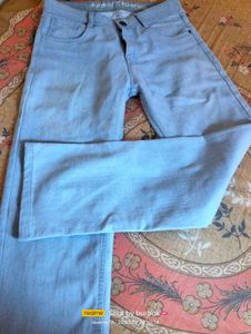 straight fit denim jeans for men
